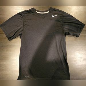 Mens Small Black Nike Dri-Fit Activewear Short-Sleeve Shirt